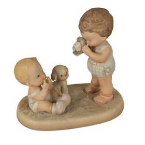 1989 Enesco Memories of Yesterday porcelain figurine